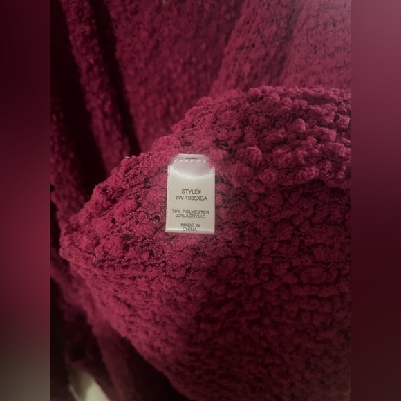 Cardigan - Picture 4 of 4